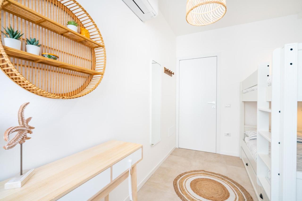 Apartment Oltremare, Patio, Two Steps From The Sea